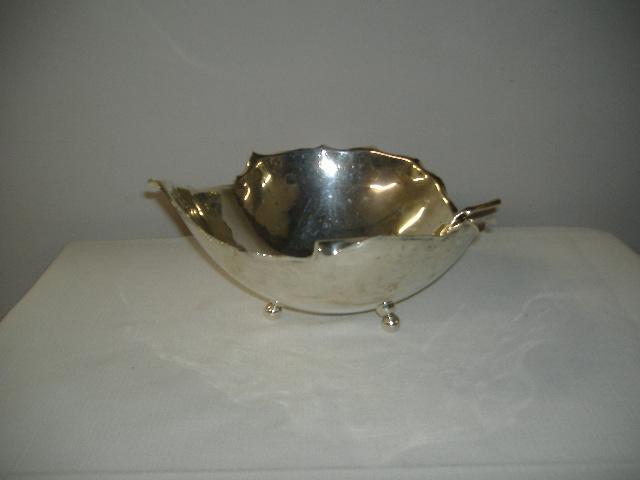 Picture 024.jpg - Schiarrotta Sterling Center Bowl - leaf shaped, 4" height x 9" diam